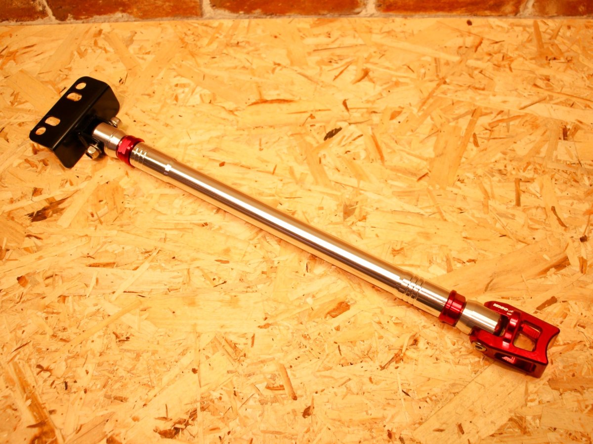 画像4: KOSO フレーム補強バー（ブラック×レッド/シルバー×レッド/シルバー×ブルー/ブラック×ブルー/シルバー×オレンジ）[シグナスグリファス] (4)