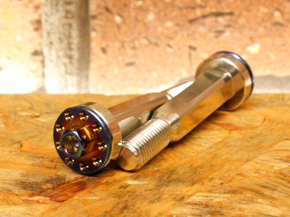 画像3: JZ BIKES エンジンハンガーマウントボルト 2本セット（全4色）［シグナスX・BW'S125］ (3)