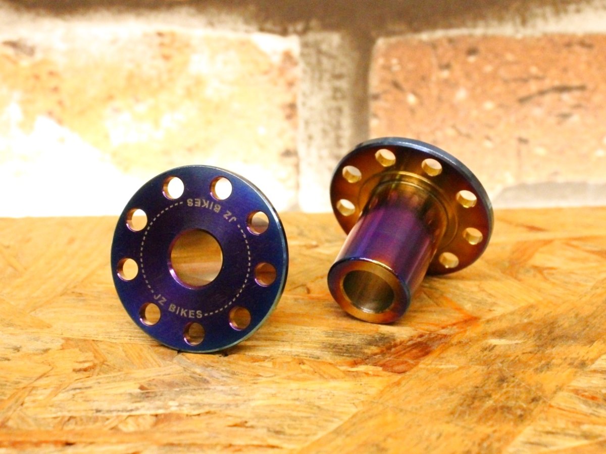 画像3: JZ BIKES エンジンハンガーマウントカラー 2個セット（全4色）［シグナスX・BW'S125］ (3)