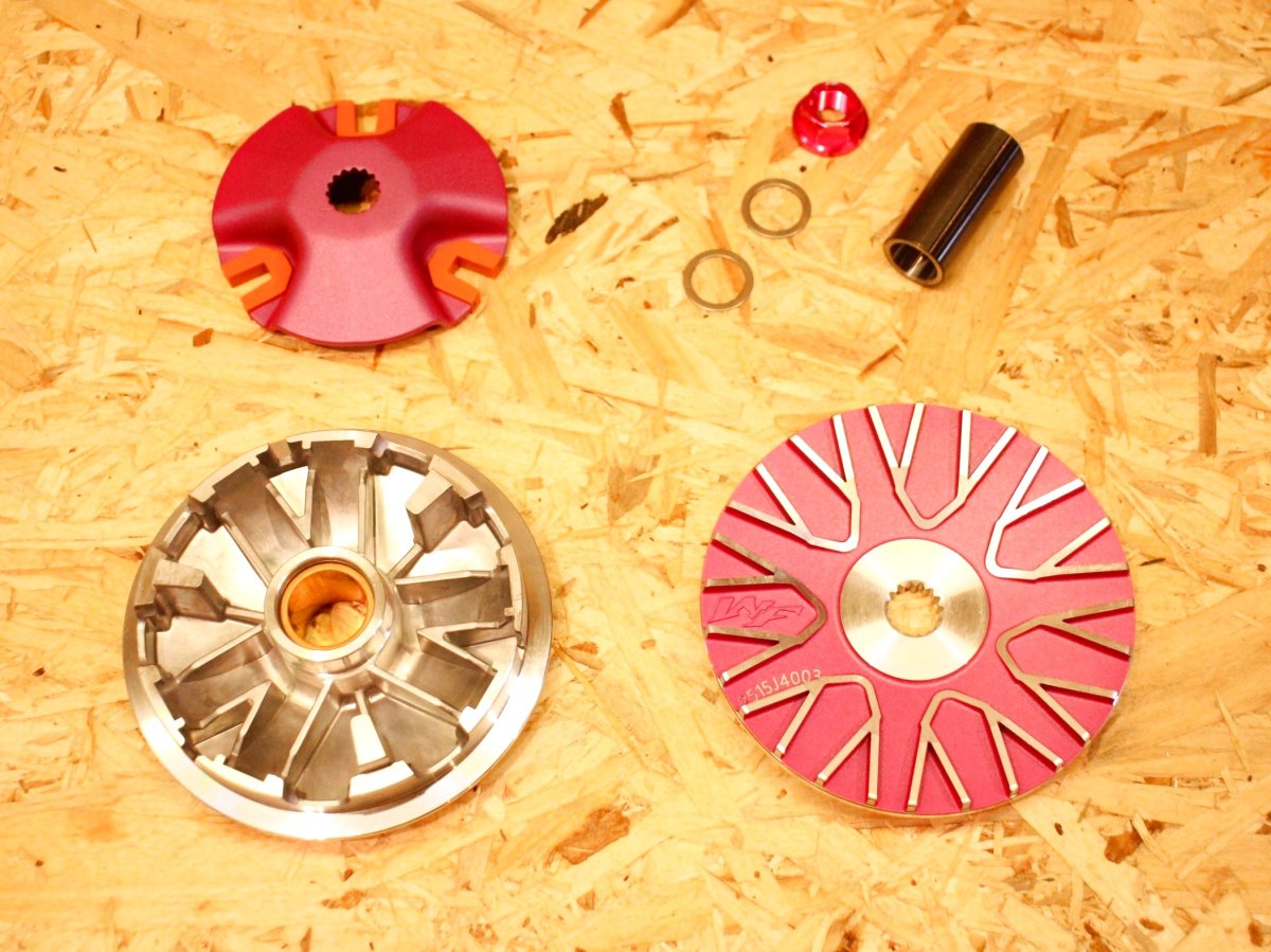 画像1: WF ハイスピードプーリー 中改（ピンク/ブラック）［シグナスX・BW'S125］ (1)