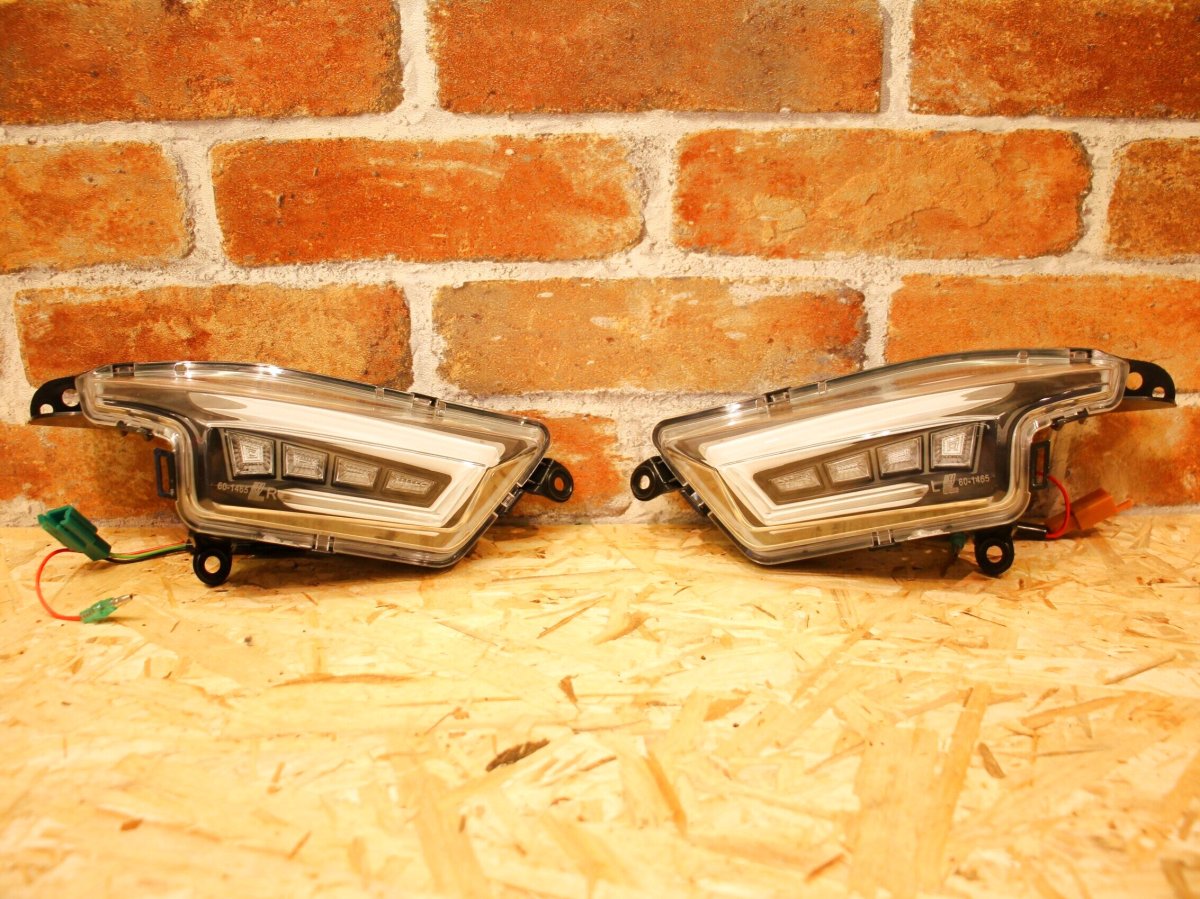 画像2: KN企画 LEDウインカーアッセン（クリア/スモーク）[4型 シグナスX] (2)