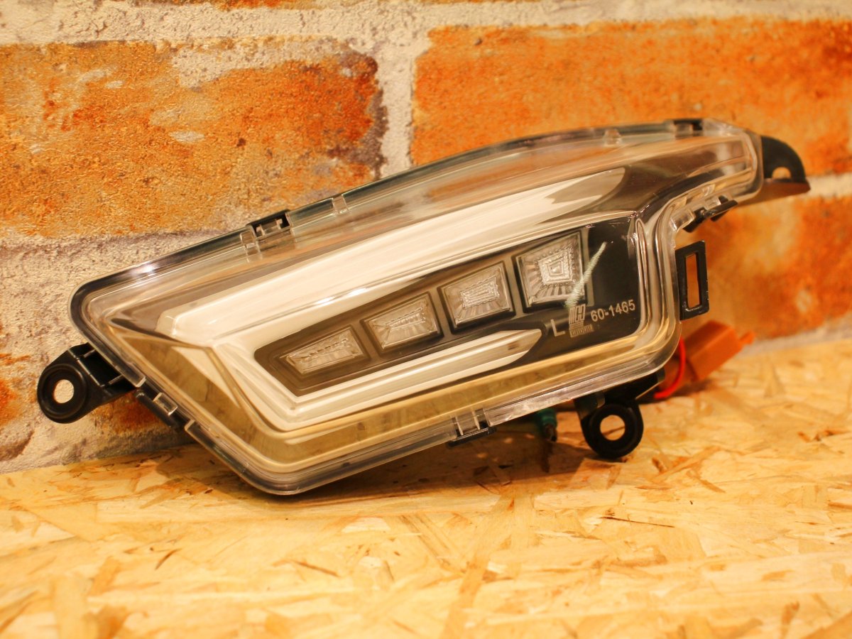 画像3: KN企画 LEDウインカーアッセン（クリア/スモーク）[4型 シグナスX] (3)