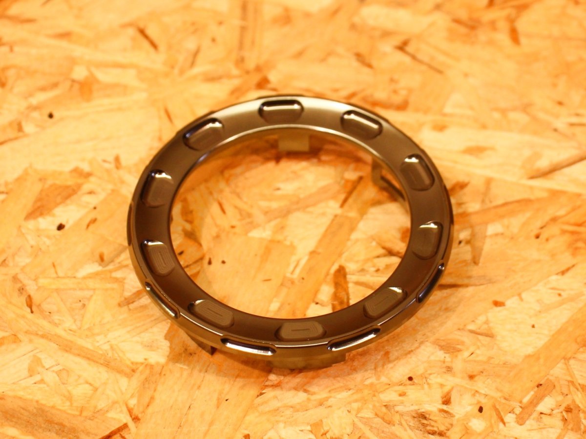 画像4: ジャパンスピード 削り出しアルミフューエルキャップリング [2〜5型シグナスX・2型BW'S125・マジェスティS] (4)