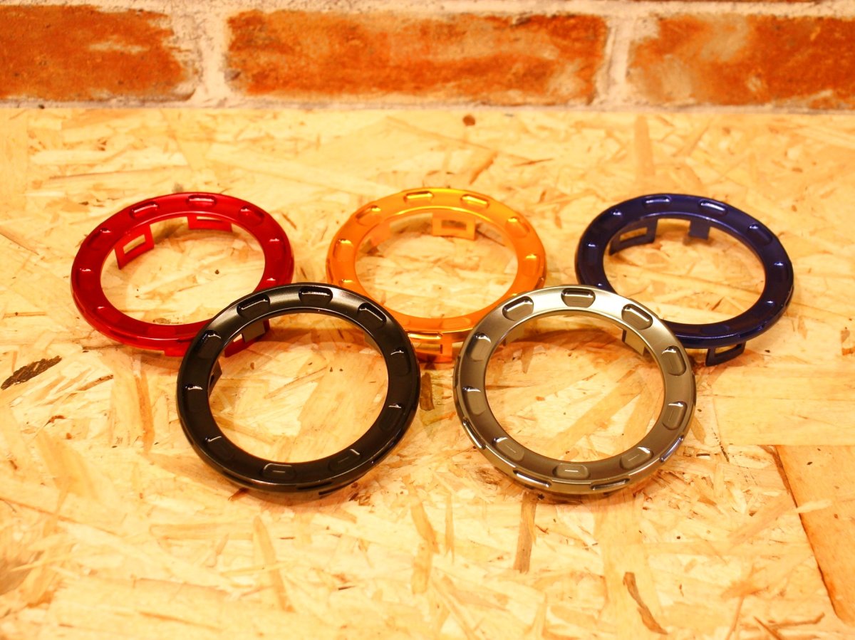 画像1: ジャパンスピード 削り出しアルミフューエルキャップリング [2〜5型シグナスX・2型BW'S125・マジェスティS] (1)