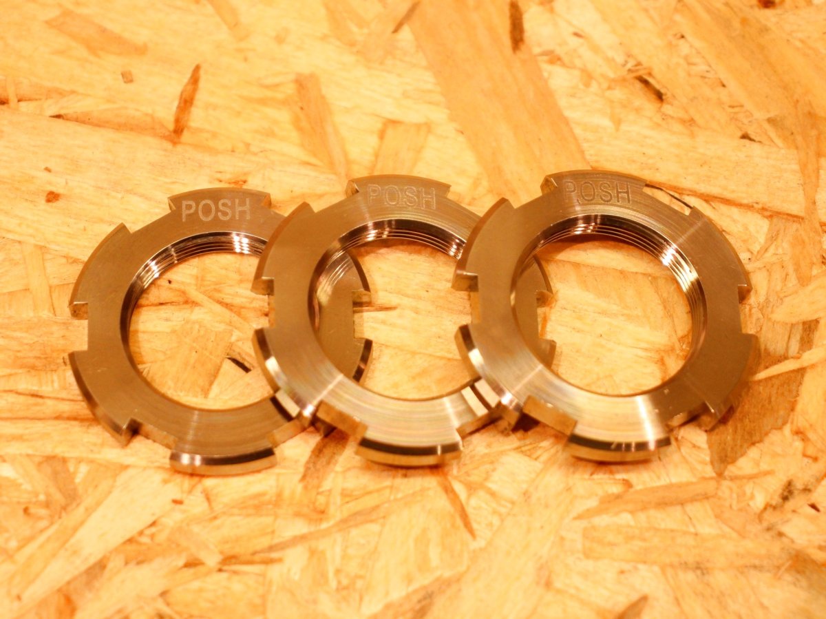 画像2: PK7 チタンステムナットセット 無色 [シグナスX・BW'S125] (2)