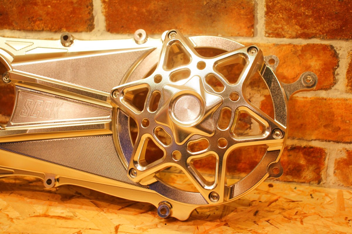 画像4: SCRK CNC削り出しクランクケースカバー [シグナスグリファス・2型NMAX125・3型BW'S125・X FORCE・FORCE2.0] (4)