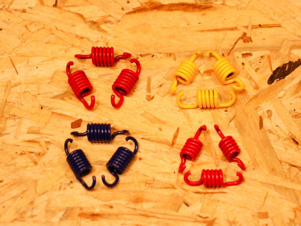 画像1: WF クラッチスプリング ［シグナスX・BW'S125］（1000RPM/1500RPM/2200RPM/2700RPM） (1)