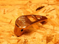 画像5: JZ BIKES アルミ削り出しコンビニフック（ブラック/ガンメタ/シルバー/ブロンズ/ゴールド/レッド/ブルー/グリーン/パープル）［3型シグナスX/マジェスティS］ (5)