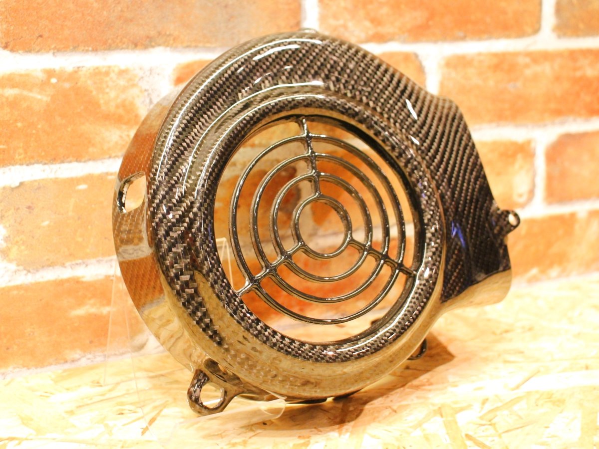 画像1: カーボンファンカバー 交換タイプ [シグナスX / BW'S125] (1)