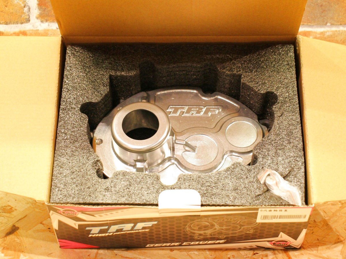 画像8: TRF CNCアルミ削り出しギアケース（ブラック/シルバー/ゴールド） [シグナスグリファス・3型BW'S125・2型NMAX125/155・X FORCE] (8)