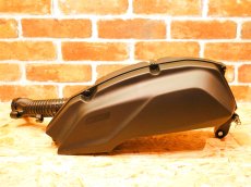 画像1: ヤマハ純正 7型シグナスX純正エアークリーナーBOX ASSY DL8-E4410-00 [7型シグナスX・グリファス・2型NMAX125/155・X FORCE] (1)