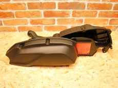 画像2: ヤマハ純正 7型シグナスX純正エアークリーナーBOX ASSY DL8-E4410-00 [7型シグナスX・グリファス・2型NMAX125/155・X FORCE] (2)