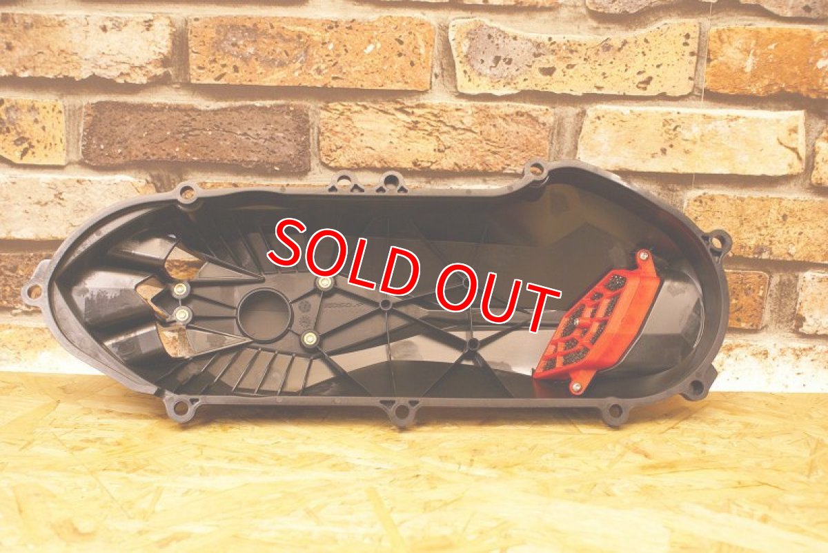 画像8: KOSO 軽量クランクケースカバーTYPE-2 レッド [4型5型シグナスX・BW'S125]（ブラック×レッド/グレー×レッド） (8)