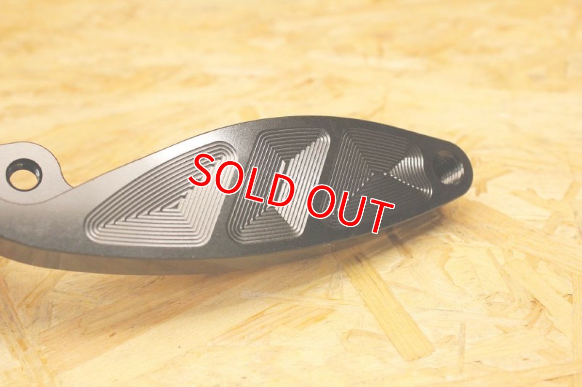 画像2: Triones リアキャリパーサポート 200mm [4・5型シグナスX・2型BW'S125] (2)