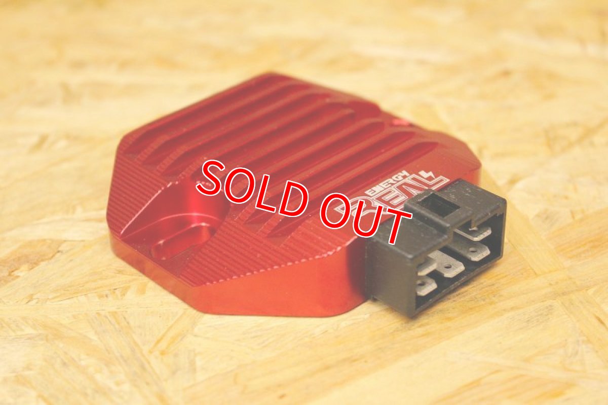 画像2: Real Energy 強化レギュレーター R5+（ブラック/レッド）  [シグナスX・BWS125] (2)