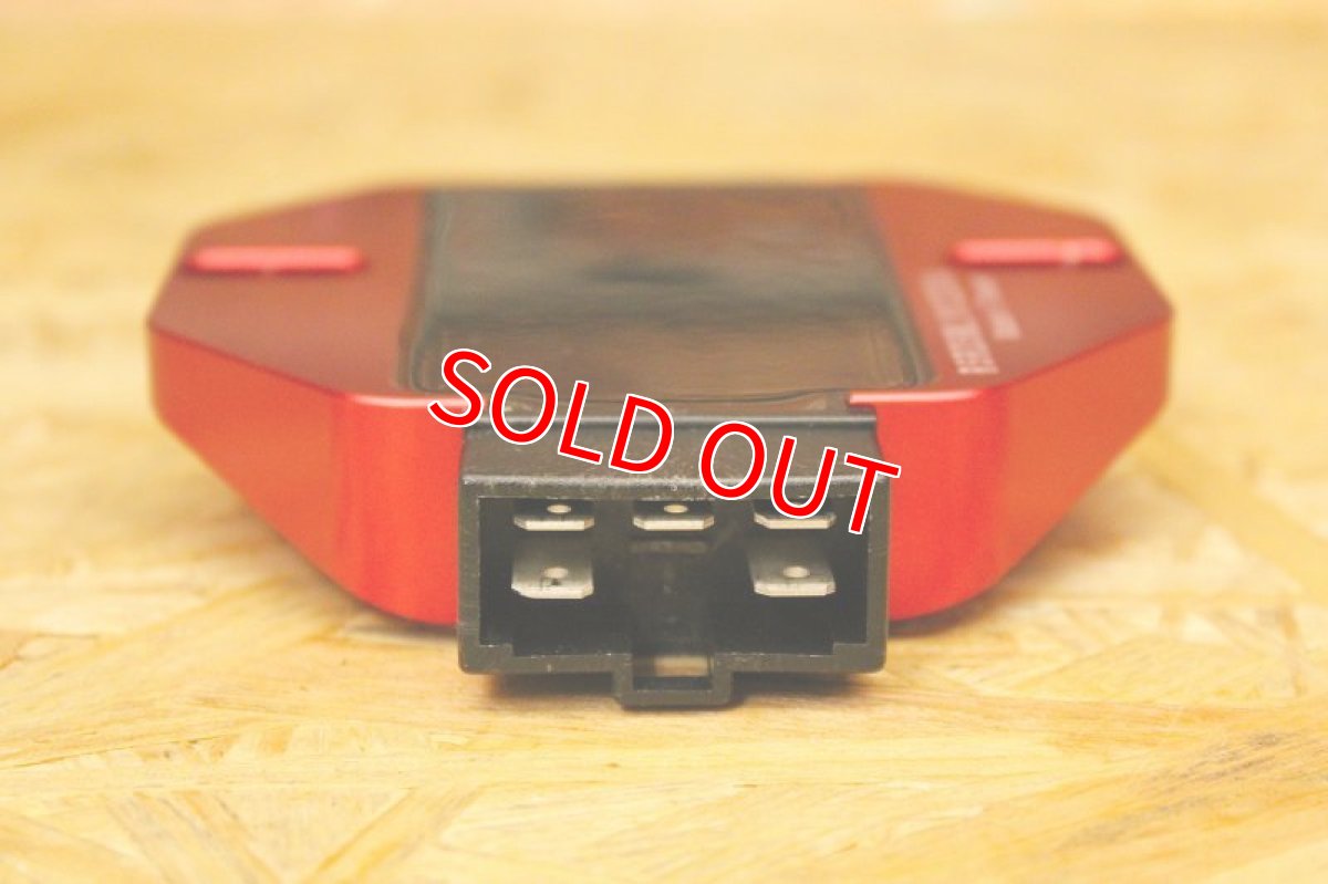 画像4: Real Energy 強化レギュレーター R5+（ブラック/レッド）  [シグナスX・BWS125] (4)