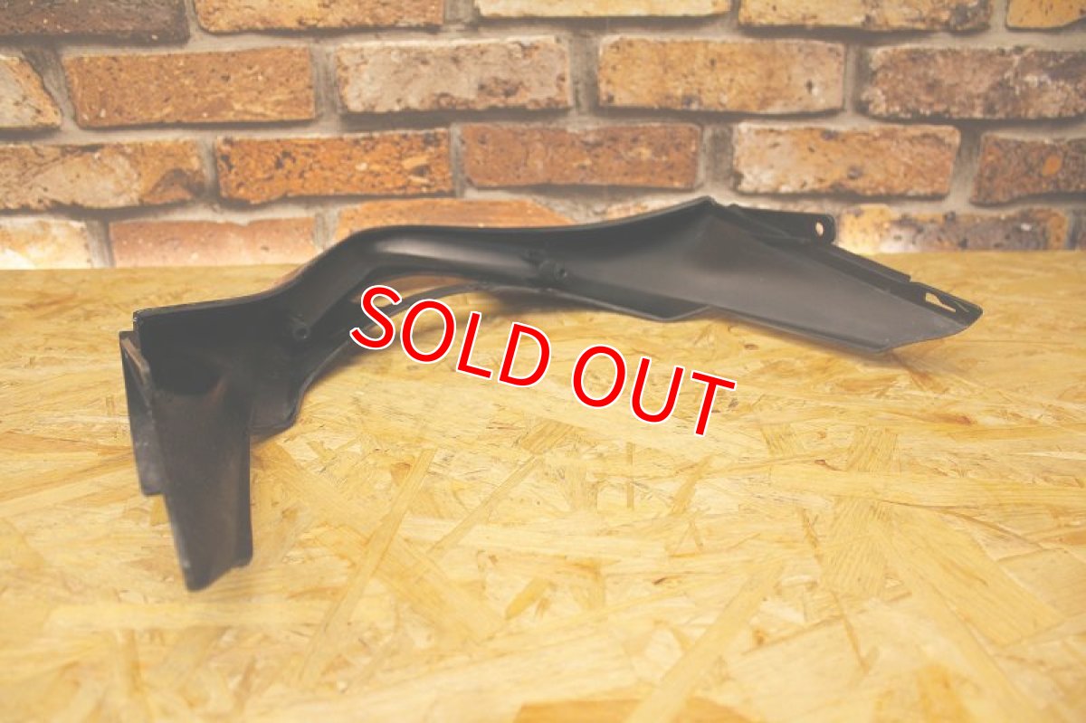 画像7: カーボン テールライトアンダーカバー 交換タイプ [4型シグナスX] (7)