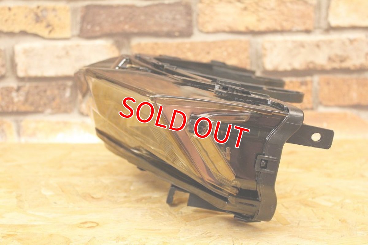 画像3: 純正タイプライトスモークテールASSY [シグナスX4型] (3)