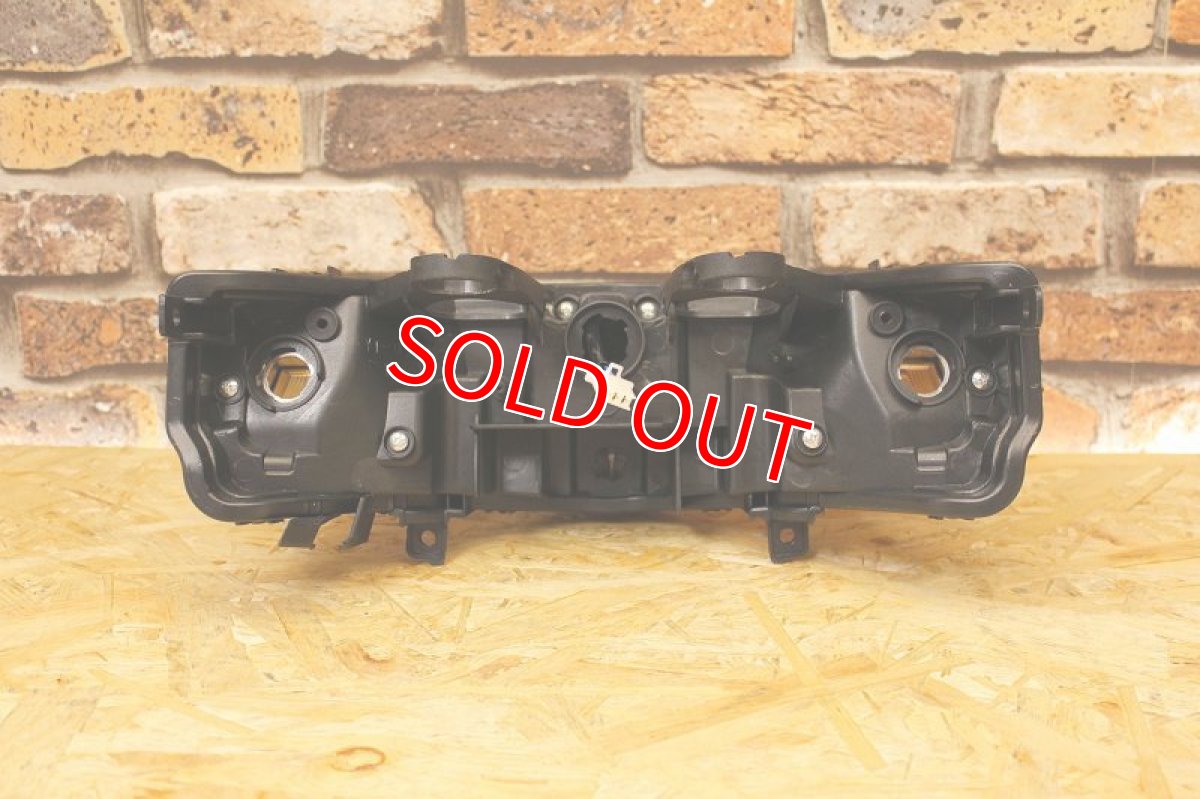 画像4: 純正タイプライトスモークテールASSY [シグナスX4型] (4)