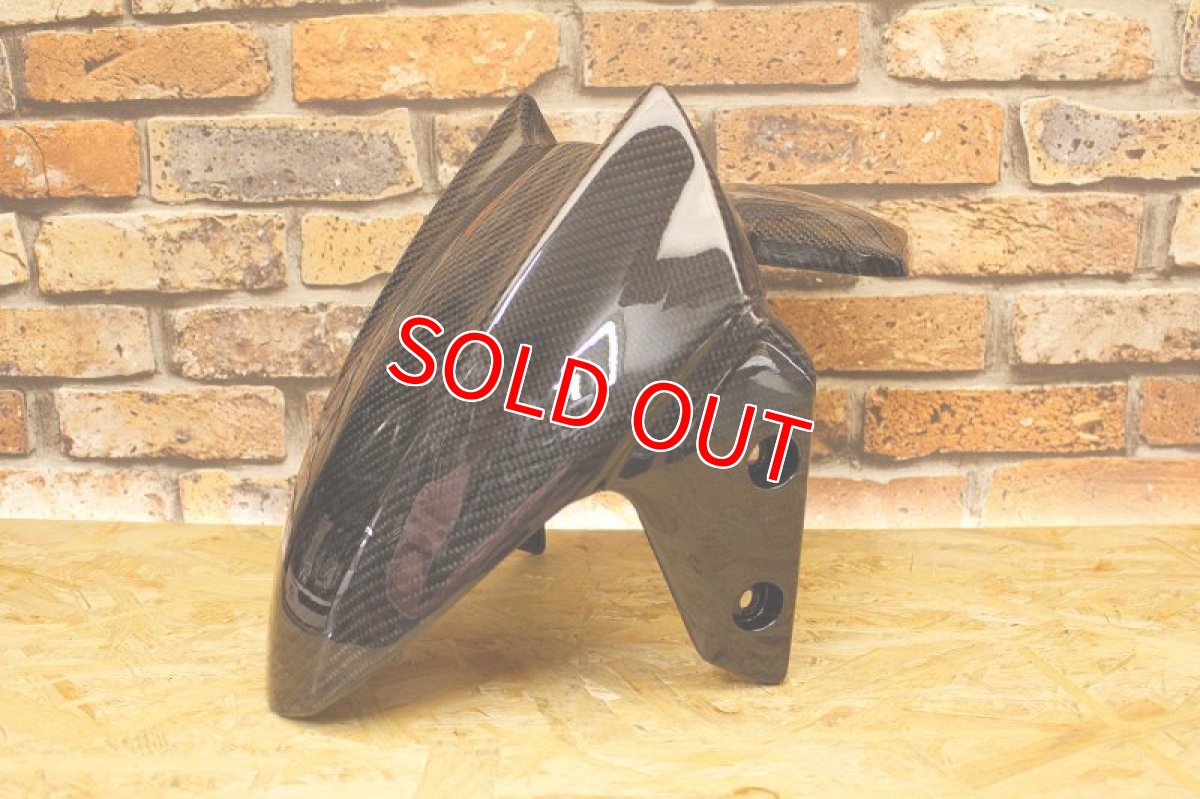 画像1: 純正形状カーボンフロントフェンダー 交換タイプ［4・5型シグナスX］ (1)