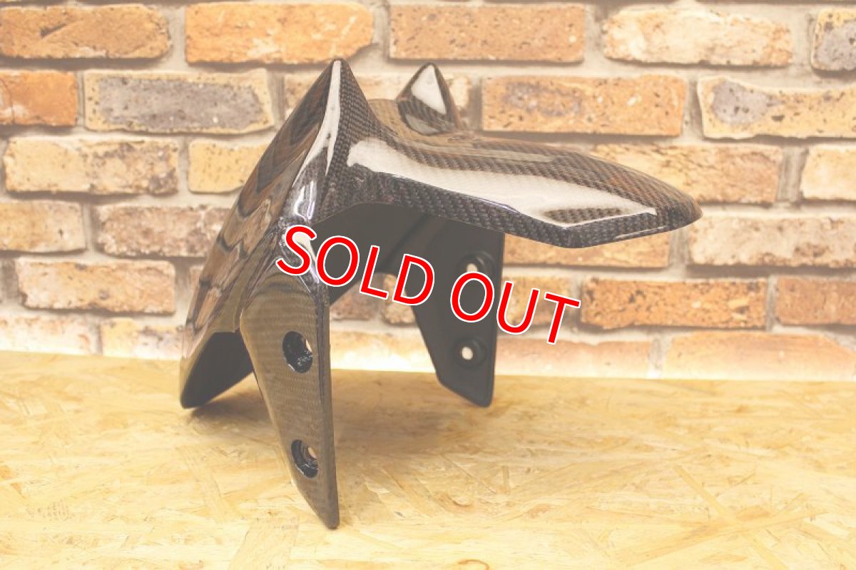 画像4: 純正形状カーボンフロントフェンダー 交換タイプ［4・5型シグナスX］ (4)