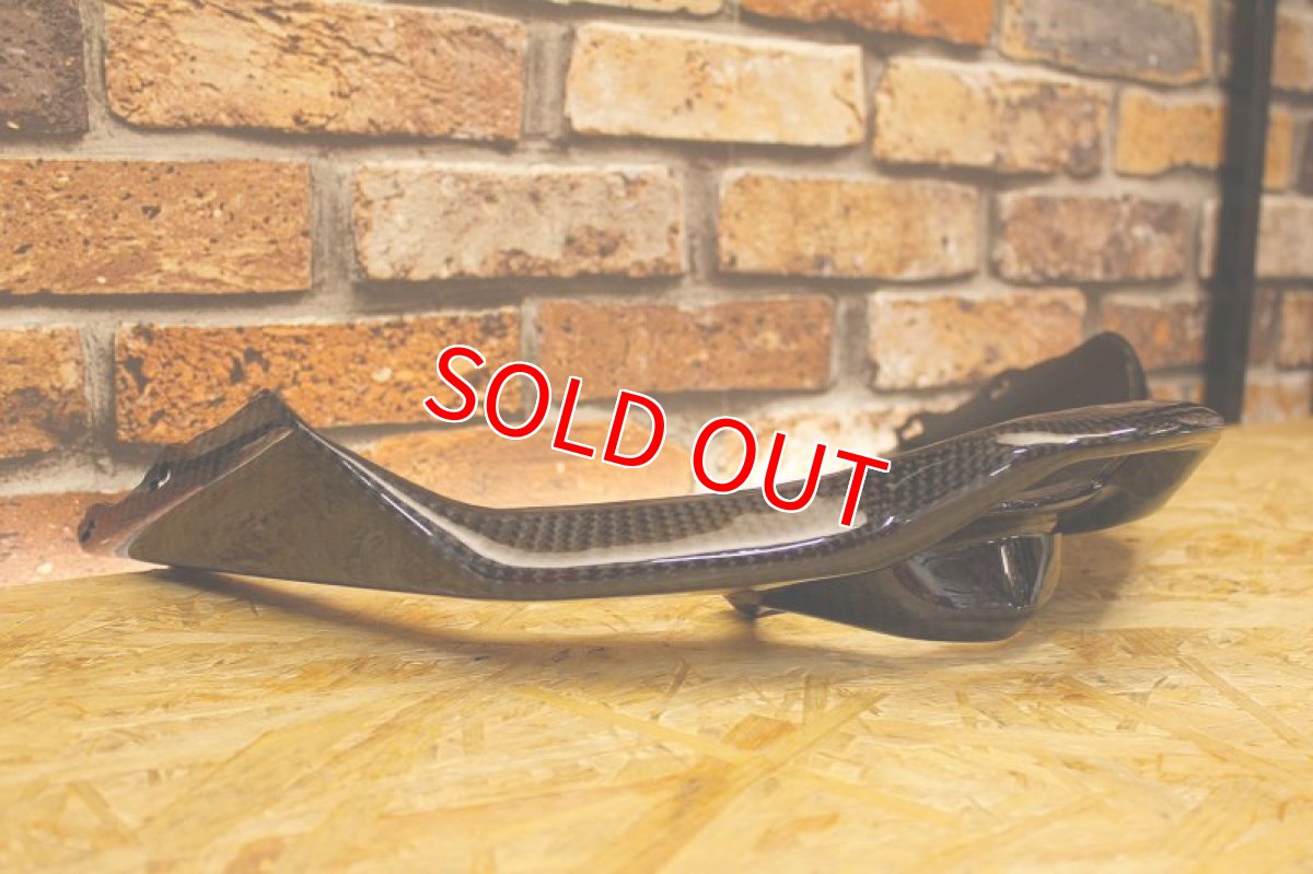 画像9: カーボン テールライトアンダーカバー 交換タイプ [5型シグナスX ] (9)