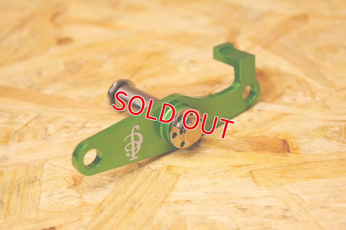 画像9: 新雅部品 アイドルギア固定補強プレート [シグナスX・BW'S125] (9)